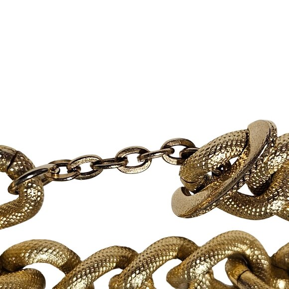 Elegant Gold Tone Chunky Chain Textured Link Bracelet Fashion Formal Jewelry - Picture 3 of 5